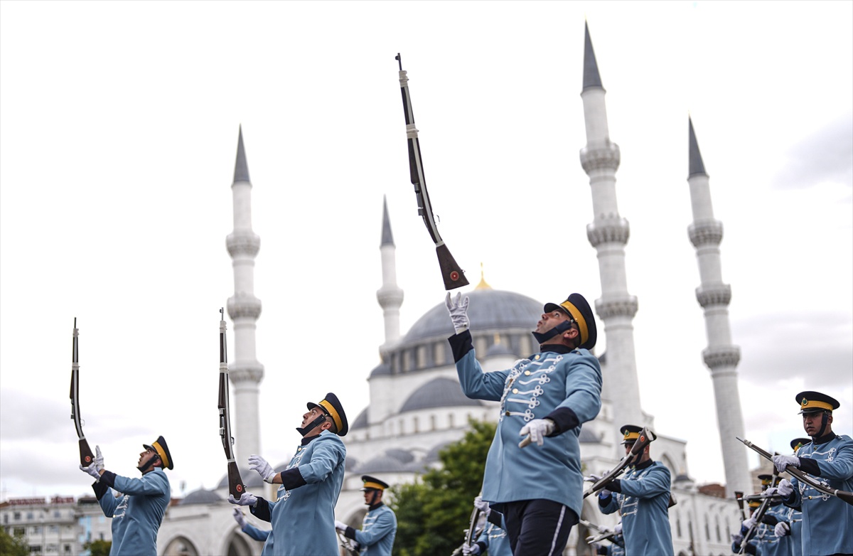 Ankara'da 30 Ağustos Zafer Bayramı resmigeçit töreni yapıldı