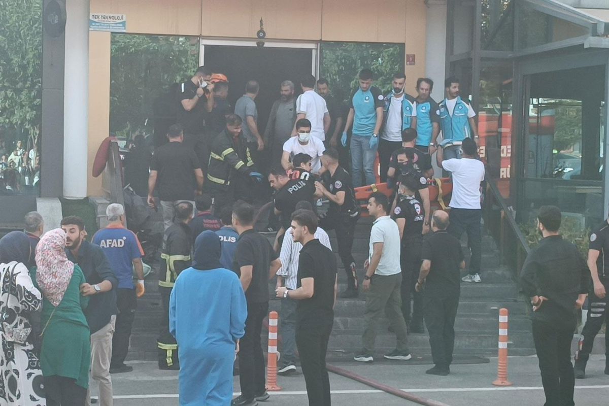 Batman’da spor salonunda yangın: 2 ölü, 1'i ağır 9 yaralı