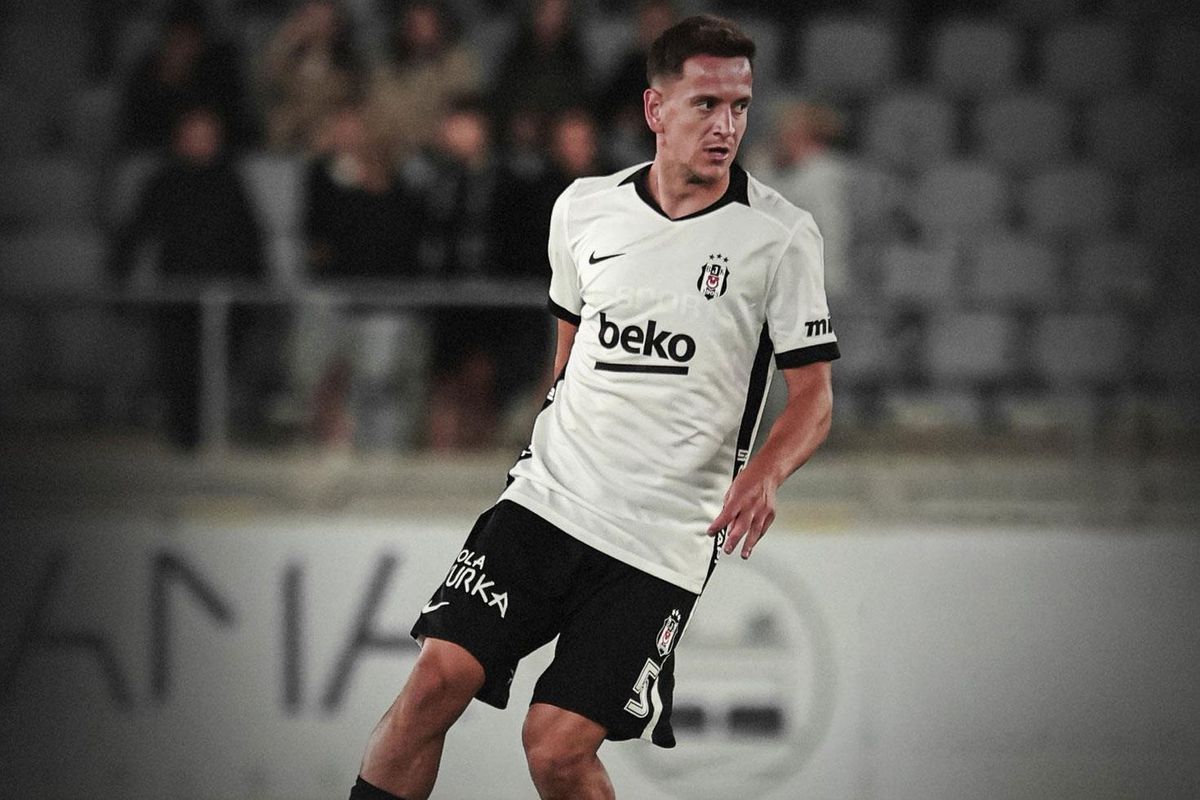 Beşiktaş'ta Amir Hadziahmetovic ile yollar ayrıldı