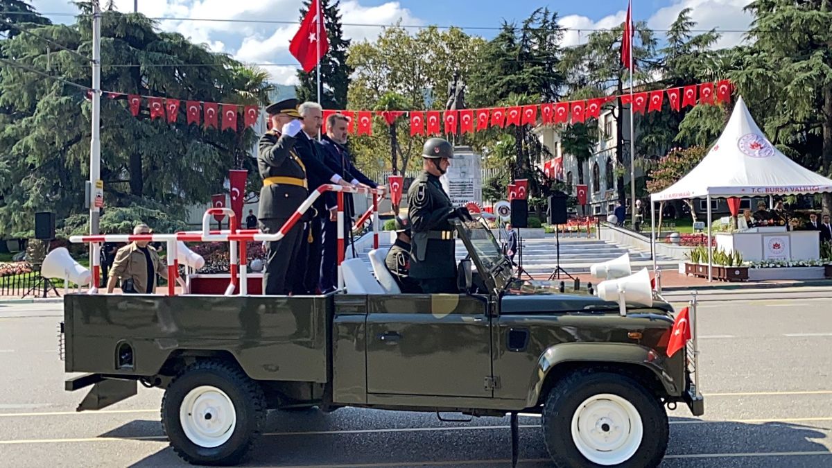 Bursa'da 30 Ağustos Zafer Bayramı Törenle Kutlandı