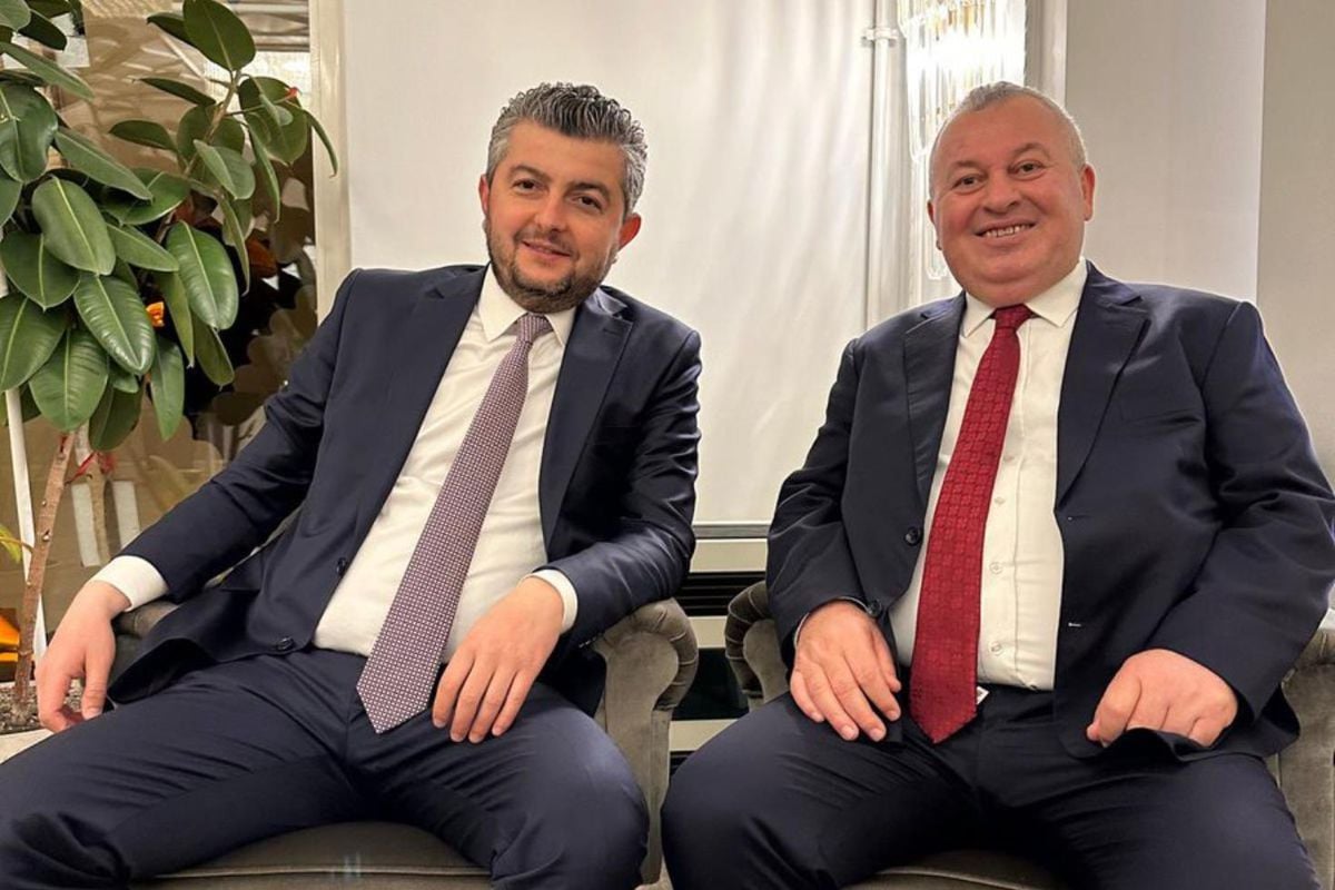 Cemal Enginyurt'a 'evlat gibi danışman' darbesi! 'Elden alıp hesaplarına atardım'