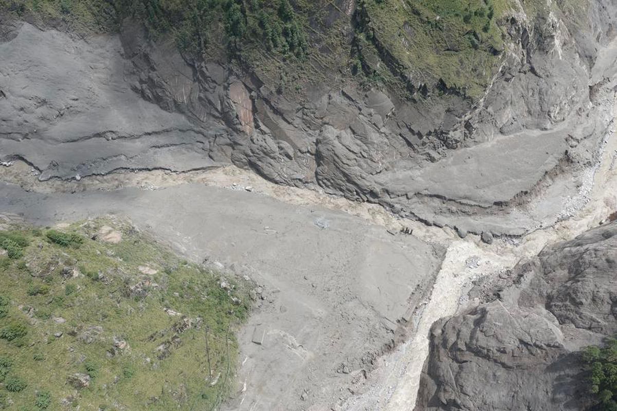 Çin'den Heyelan Bölgesine Veri Desteği