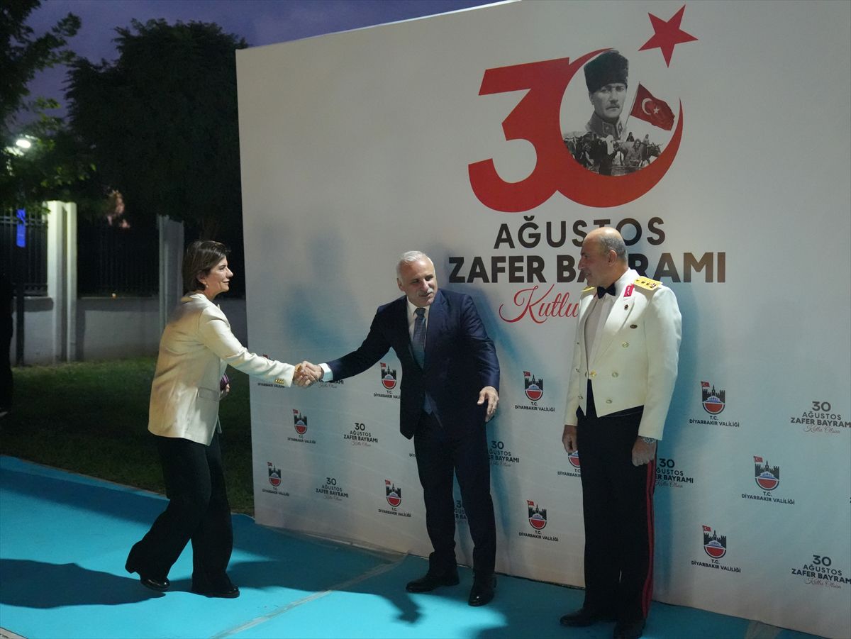 Diyarbakır'da Zafer Bayramı Resepsiyonu