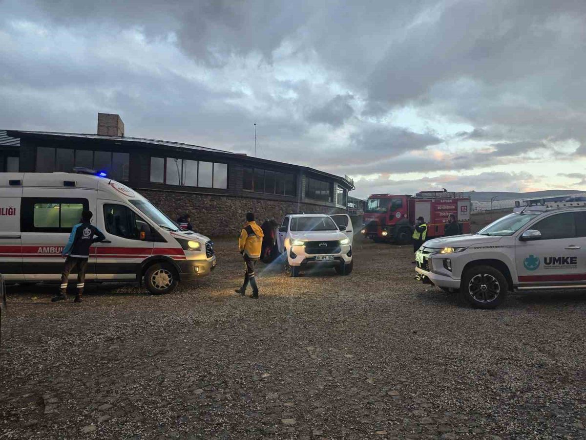 Erciyes'te Donma Tehlikesi Geçiren Şahıs Kurtarıldı