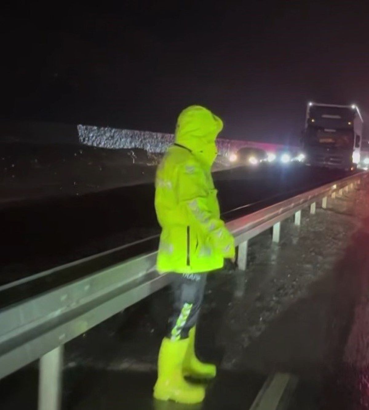 Sakaltutan Geçidi'nde Heyelan: Yol Yeniden Ulaşıma Açıldı