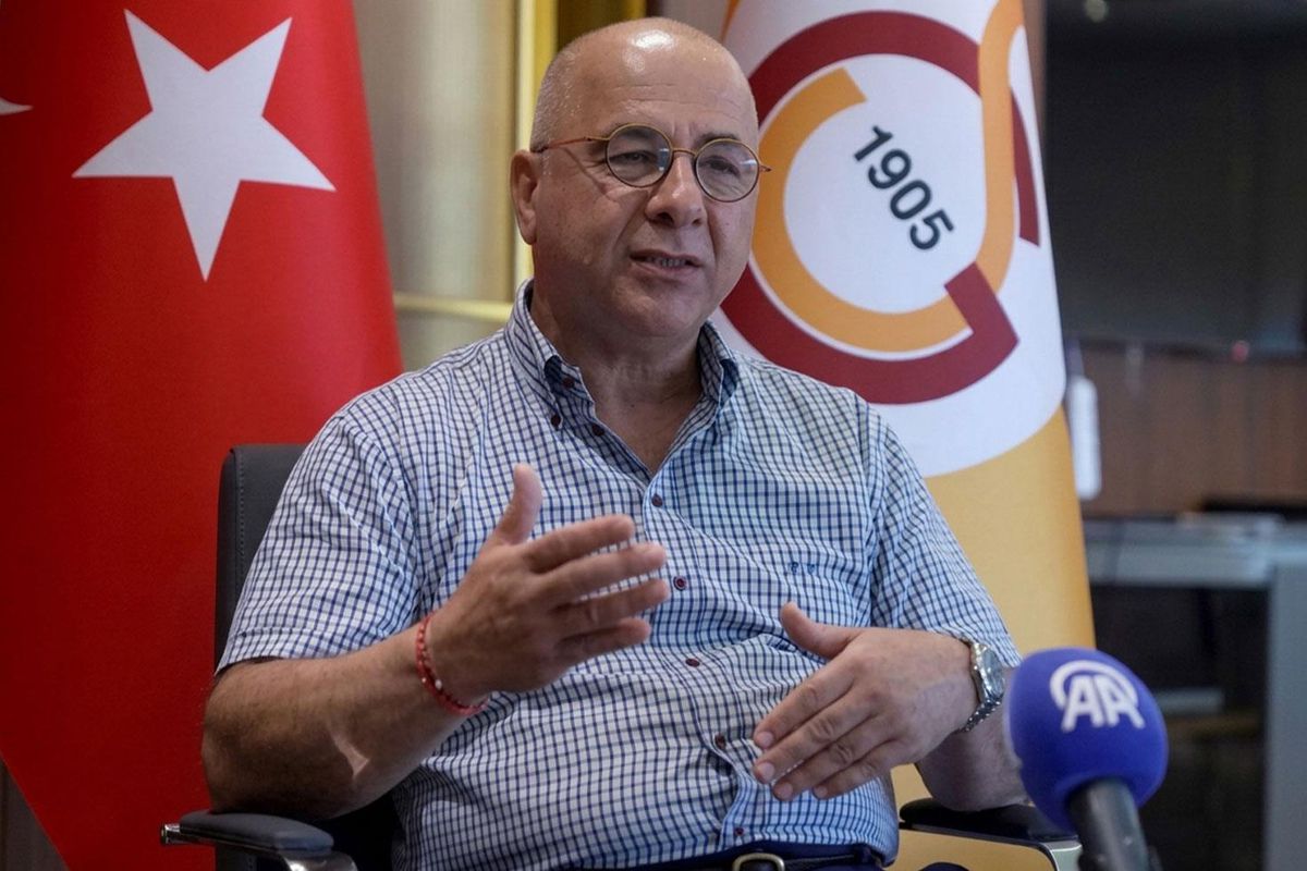Galatasaray Yönetim Kurulu Üyesi Bora Bahçetepe'ye araba çarptı