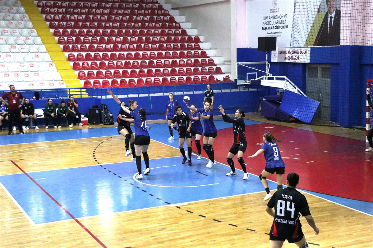 Manisa Büyükşehir Belediyespor, Süper Lig açılışında Üsküdar'ı devirdi