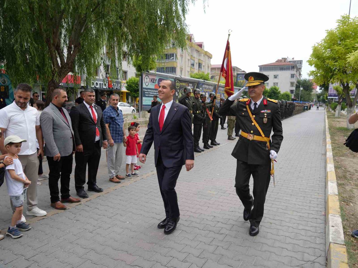 Iğdır'da 30 Ağustos Zafer Bayramı Coşkuyla Kutlandı