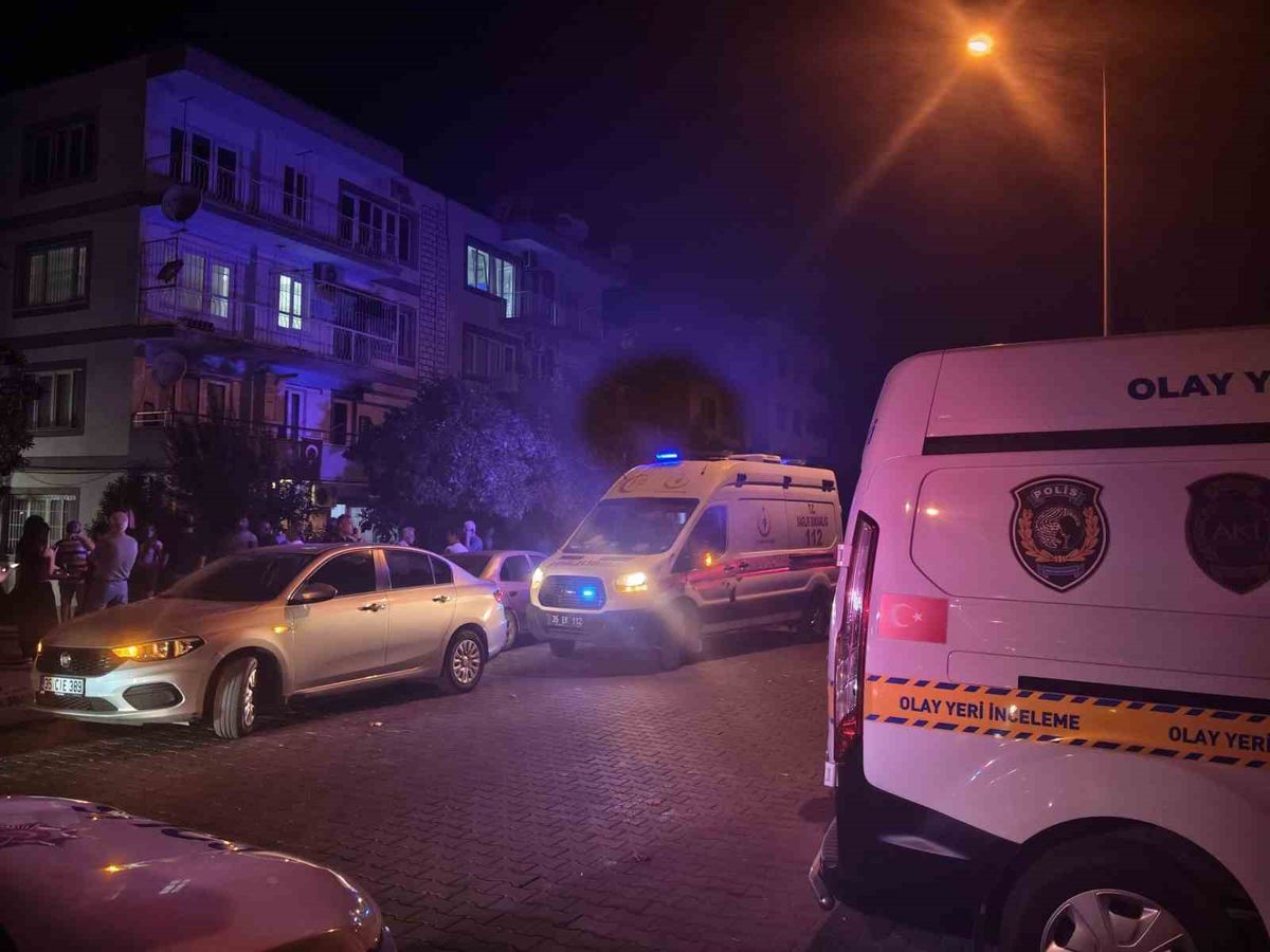 Emekli Öğretmen Çatıdan Düşerek Hayatını Kaybetti
