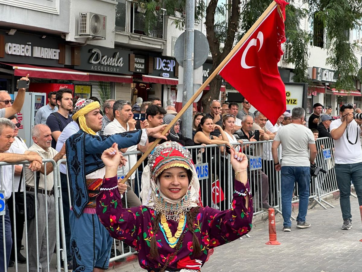 Ege'de 30 Ağustos Zafer Bayramı Coşkuyla Kutlandı