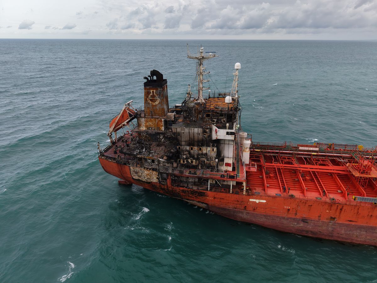 Dron Saldırısına Uğrayan Tanker Samsun'da Karaya Oturdu