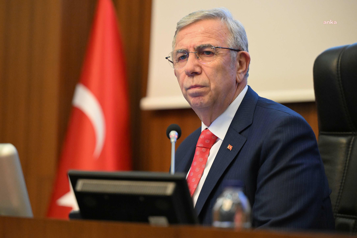 Girne açıklarında yolcu gemisi alabora oldu... Mansur Yavaş: 'En büyük dileğimiz, kayıp vatandaşlarımıza bir an önce sağ salim ulaşılmasıdır'