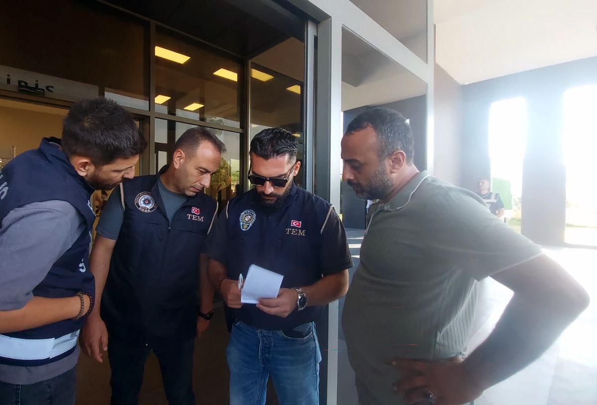 Kazazede Yakınları Taşucu Limanı'nda Bekliyor