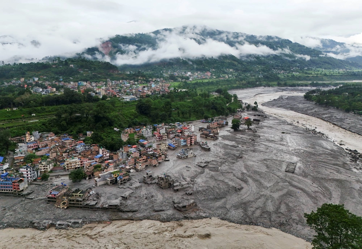 Nepal ve Tibet'teki sellerde ölü sayısı 750'ye yükseldi