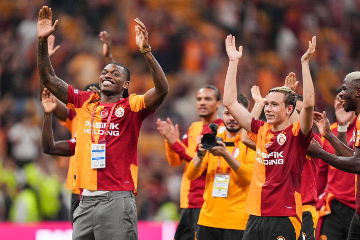 Rafael Leao transferi resmen bitti! Galatasaray maliyeti KAP’a bildirdi