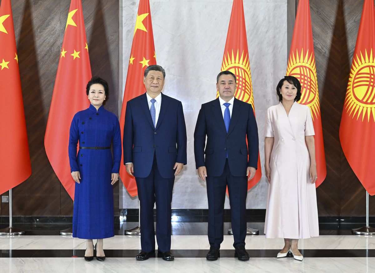 Xi Jinping Kırgızistan Cumhurbaşkanı ile Görüştü