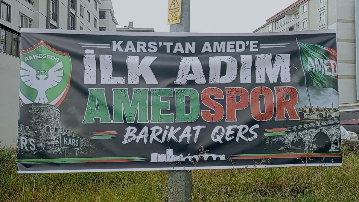 Amedspor Taraftarları Kars'ta Coşkuyla Karşılandı