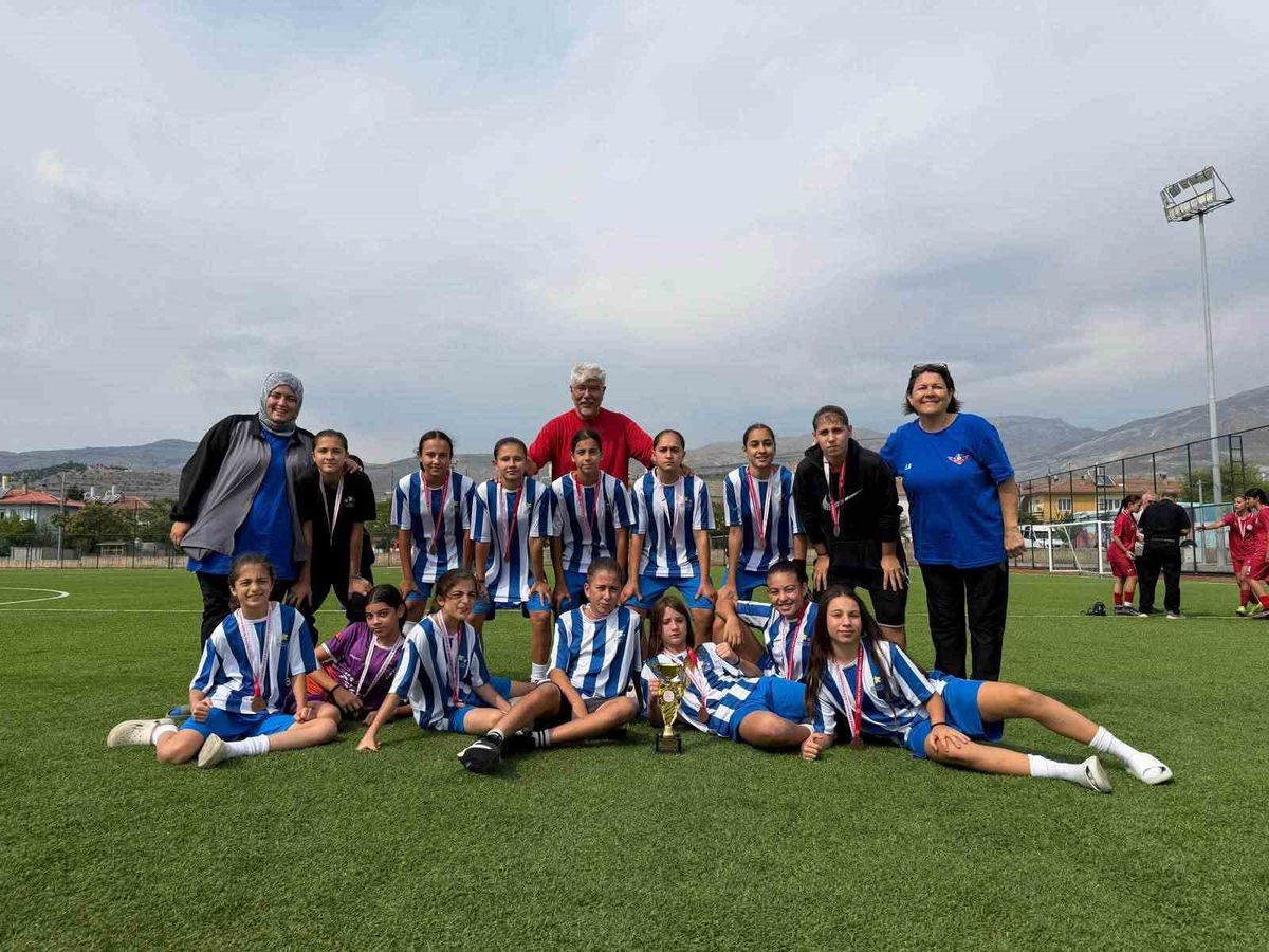 ANALİG Futbol Türkiye Şampiyonası Erzincan'da Tamamlandı