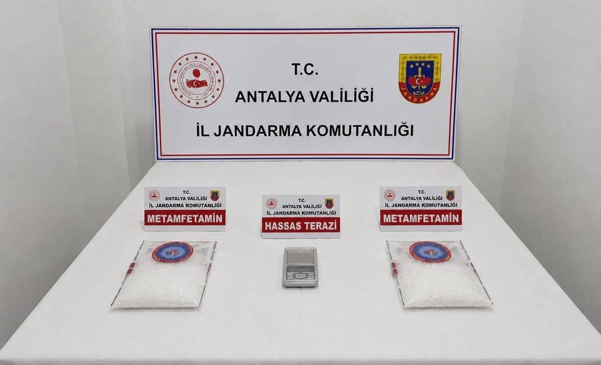 Kepez'de Otel Odasına Uyuşturucu Operasyonu: 2 Tutuklama