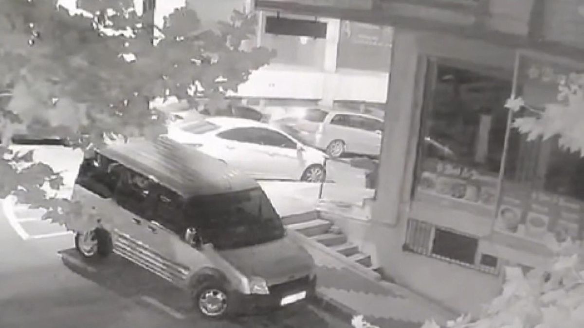 Arnavutköy'de iş yerine ateş açan 2 şüpheli yakalandı: 1 tutuklandı