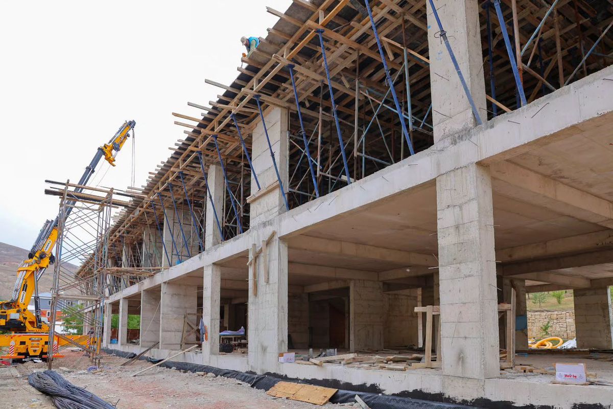 Bayburt'ta Yapımı Süren 3 Okulda İnceleme