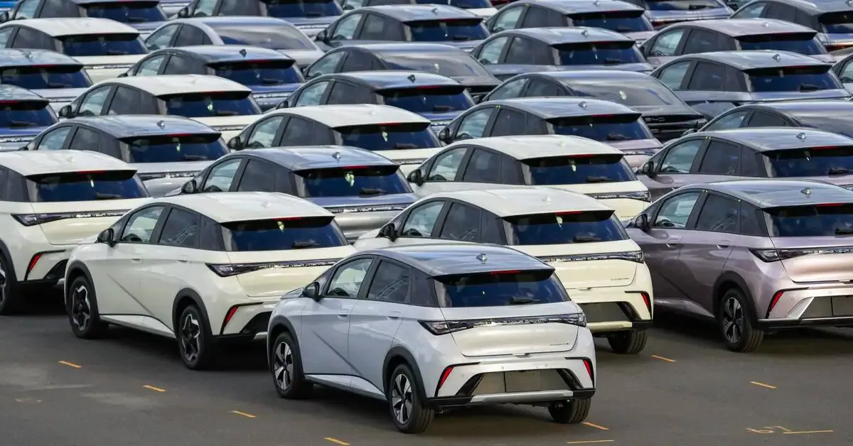 BYD'nin İhracatı Güçlü, Çin'de Satışları Düştü