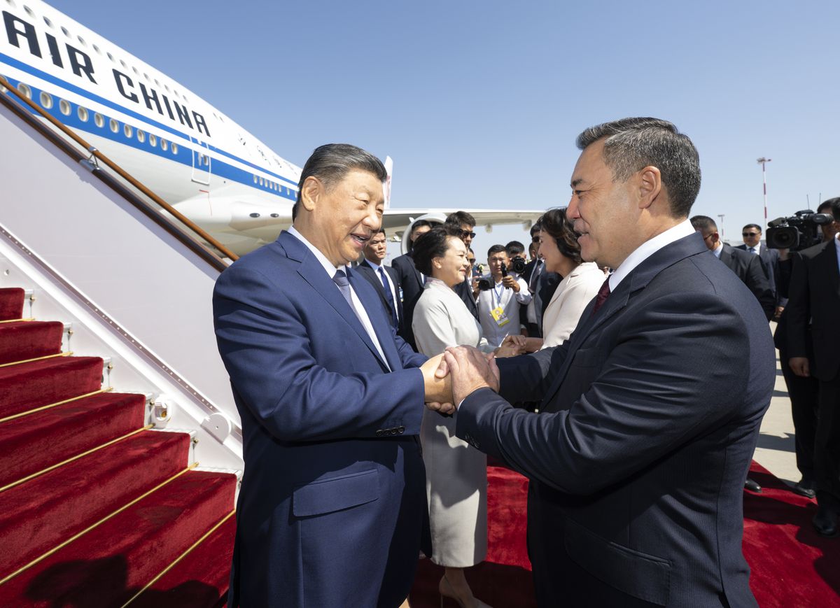Xi'den Kırgızistan'a ziyaret ve ŞİÖ zirvesi