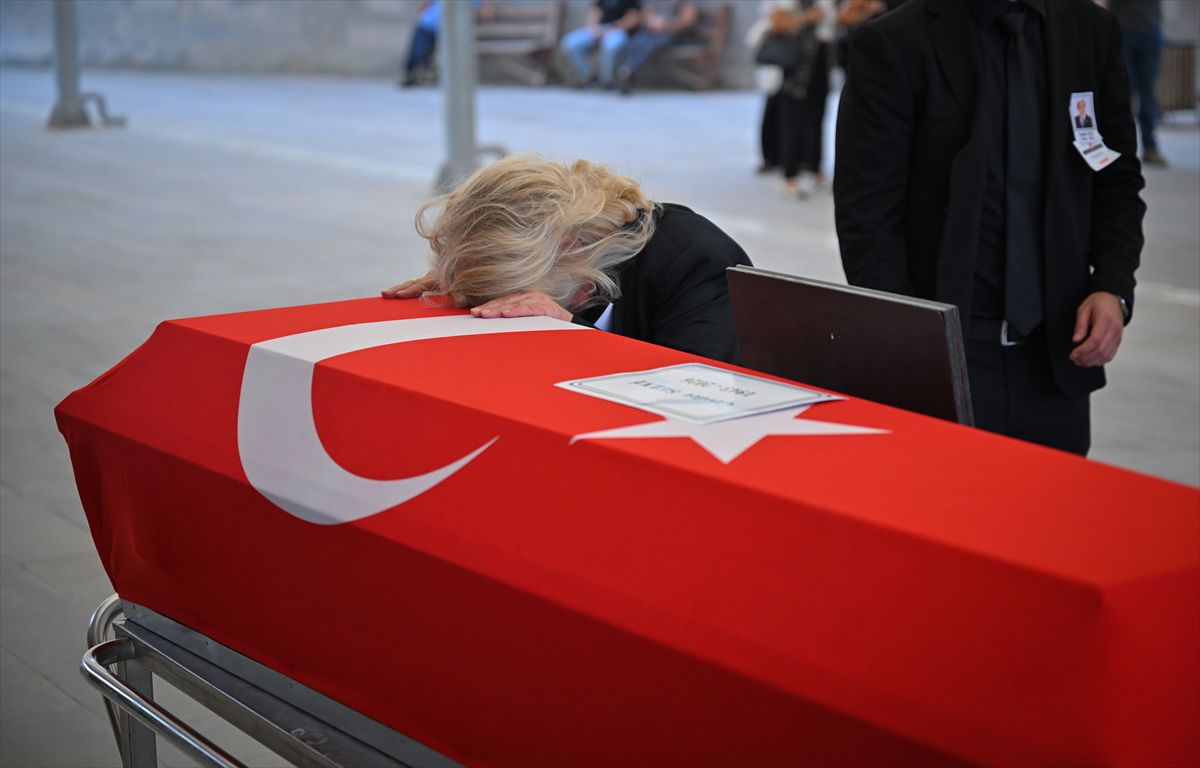 Eski Milletvekili Selvi Ankara'da Son Yolculuğuna Uğurlandı