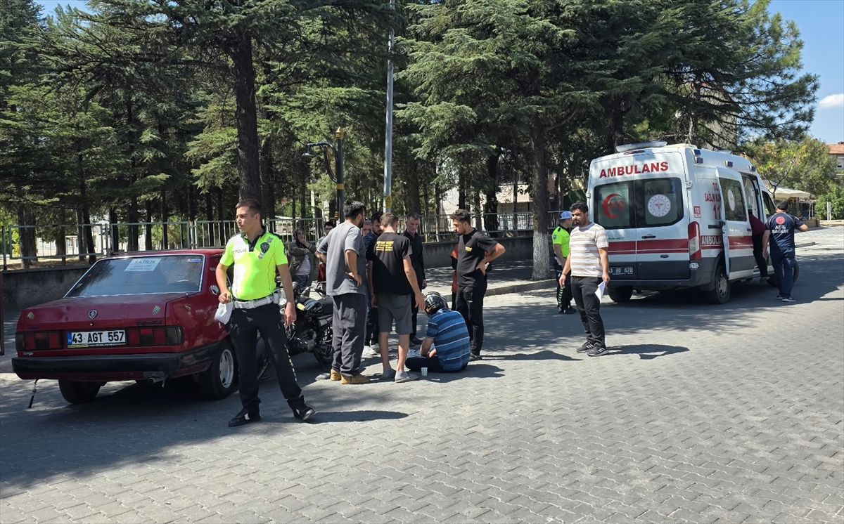 Gediz'de Motosiklet Kazası: 1 Yaralı