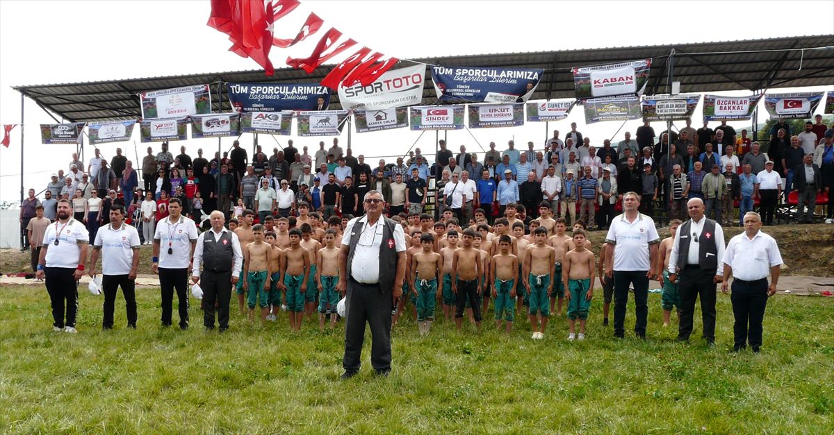 Gerze'de Geleneksel Karakucak Güreşleri