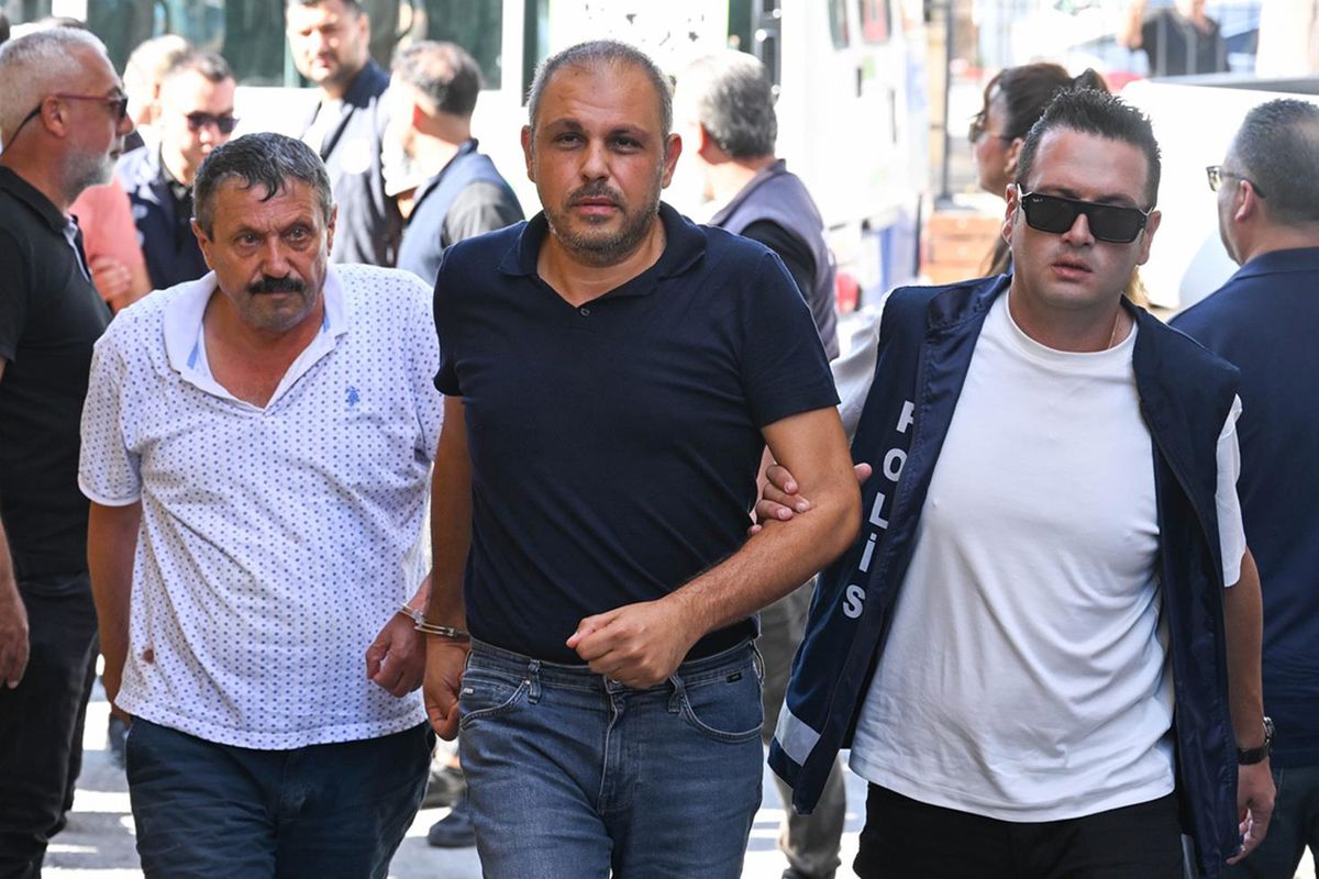 KKTC'de alabora olan olan geminin kaptanından ilk ifade: Ön taraf kopunca...