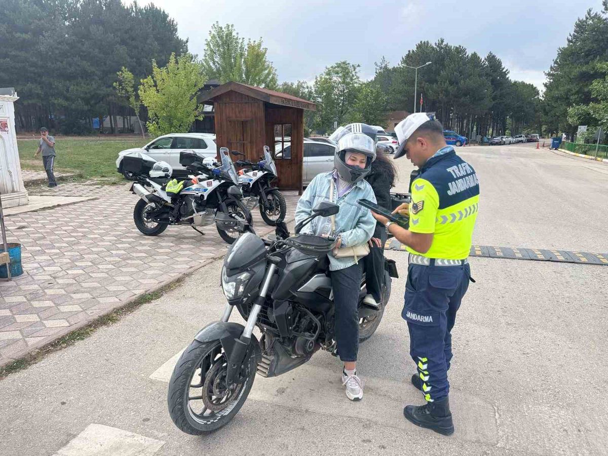 Bilecik'te Motosiklet Sürücülerine Yönelik Denetim ve Eğitim