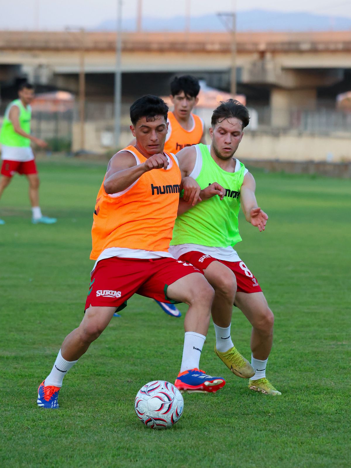 Karşıyaka'da transfer telaşı: Stoper ve 8 numara arayışı
