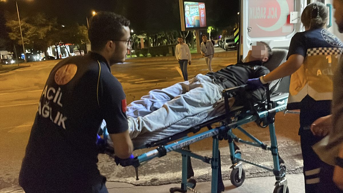 Kayseri'de yaralı tramvay yolcusu hastaneye kaldırıldı