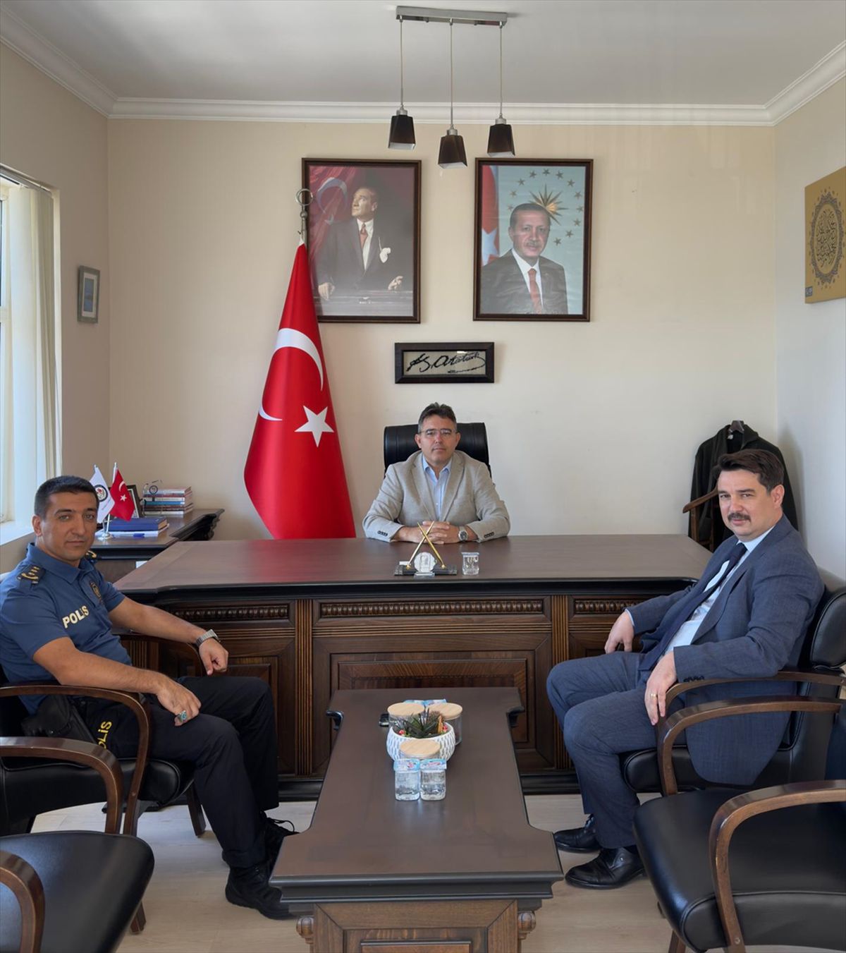 Marmaris'te emniyet müdürlerinden kaymakama ziyaret