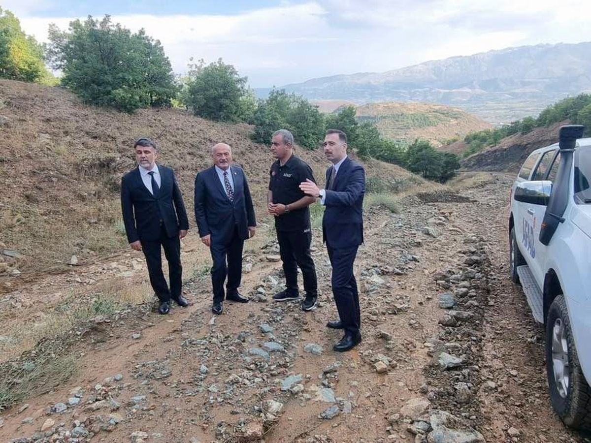 Karaman'dan Üzümlü Kaymakamı Hökelekli'ye ziyaret ve toprak kayması değerlendirmesi