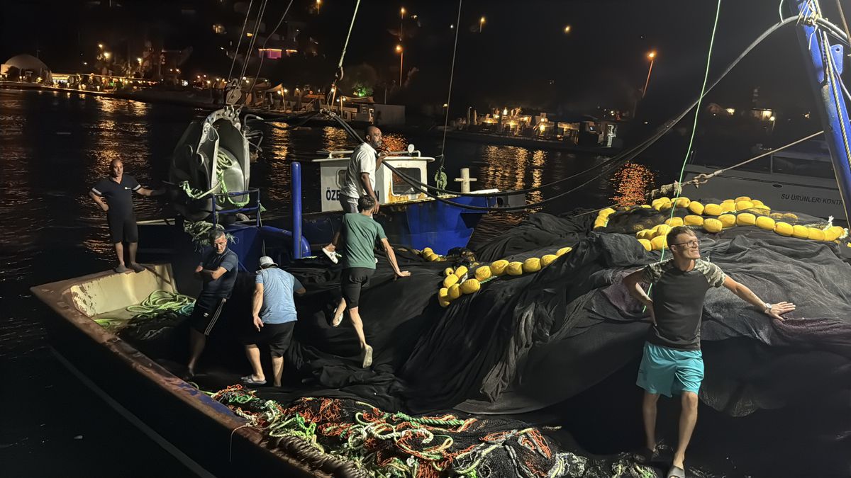 Bodrum'da 'Vira Bismillah' ile Yeni Av Sezonu Açıldı