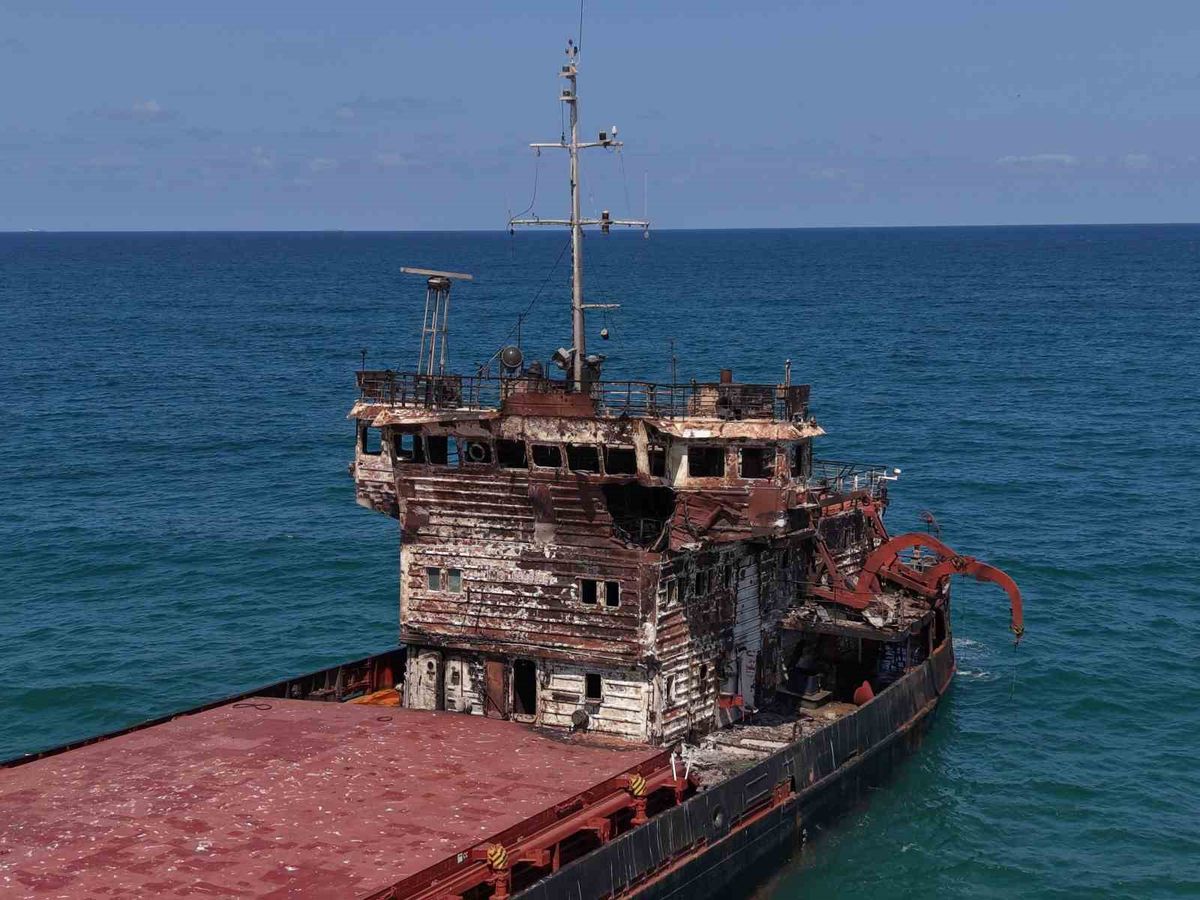 Novorossiysk'te Saldırıya Uğrayan Rus Gemisi Şile'de Karaya Oturdu