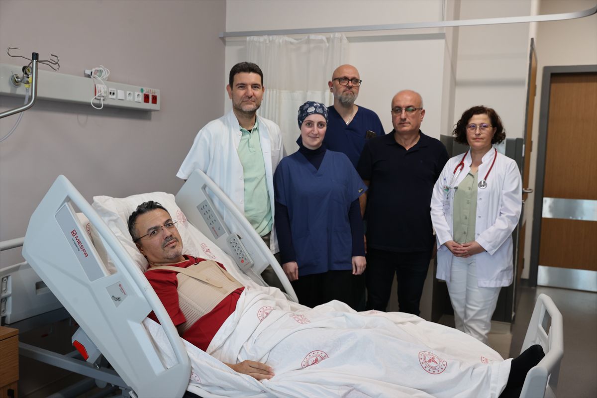 Dünyada Bir İlk: ALS Hastasına Çift Kapak Değişimi