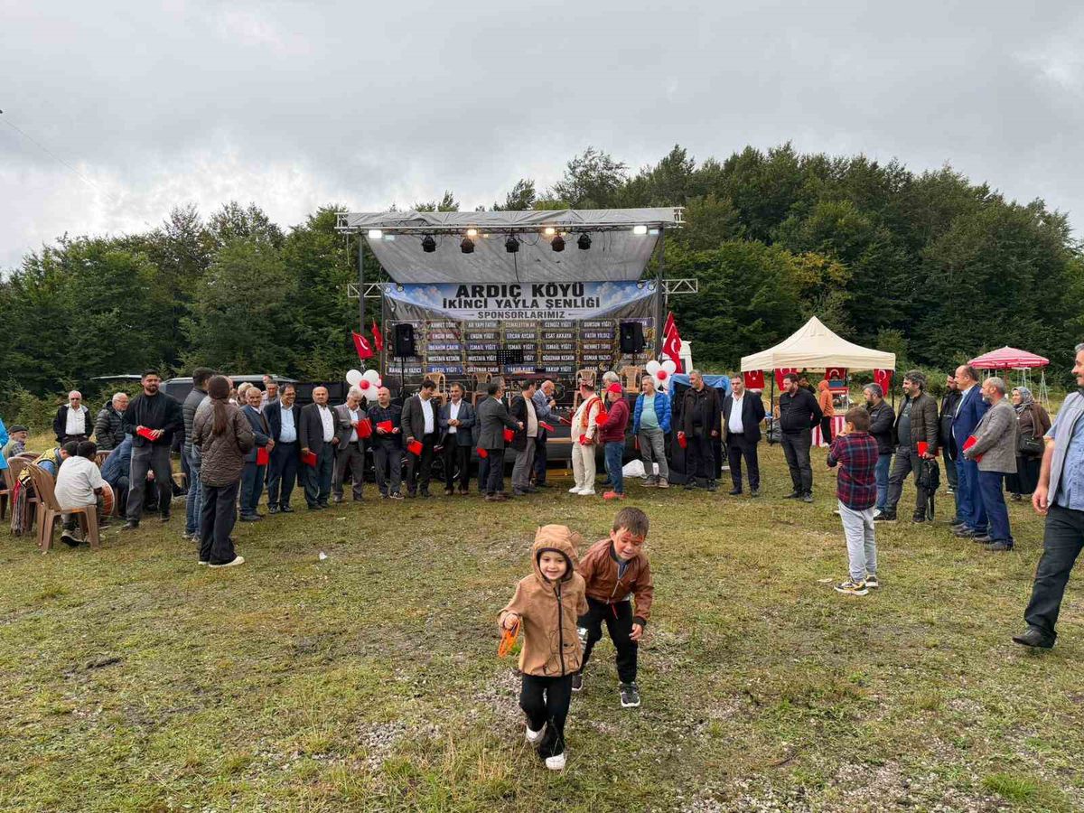 Ardıç Mahallesi 2. Geleneksel Buluşma Şenliği