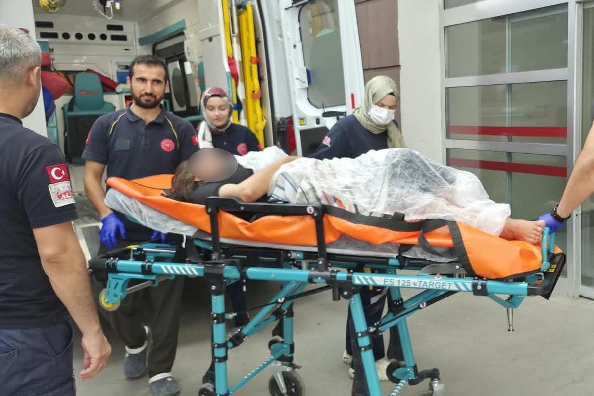 Adıyaman’da sinir krizi geçiren kadın kendisini bıçakla yaraladı