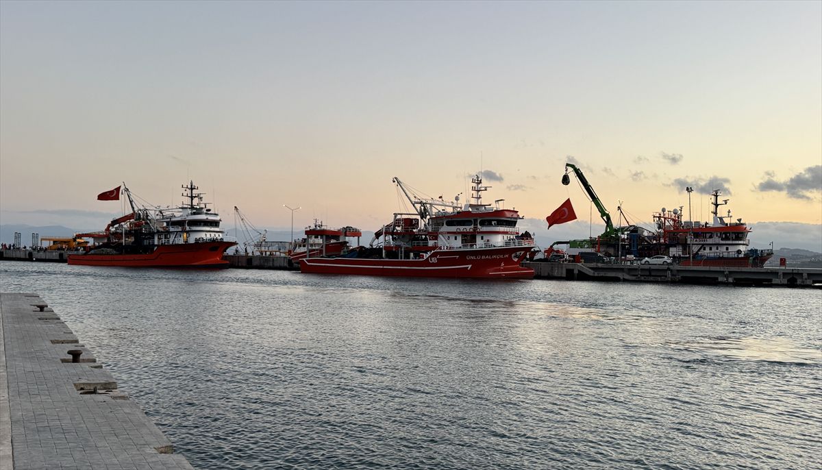 Sinop'ta Balıkçılar 'Vira Bismillah' ile Yeni Sezona Başladı
