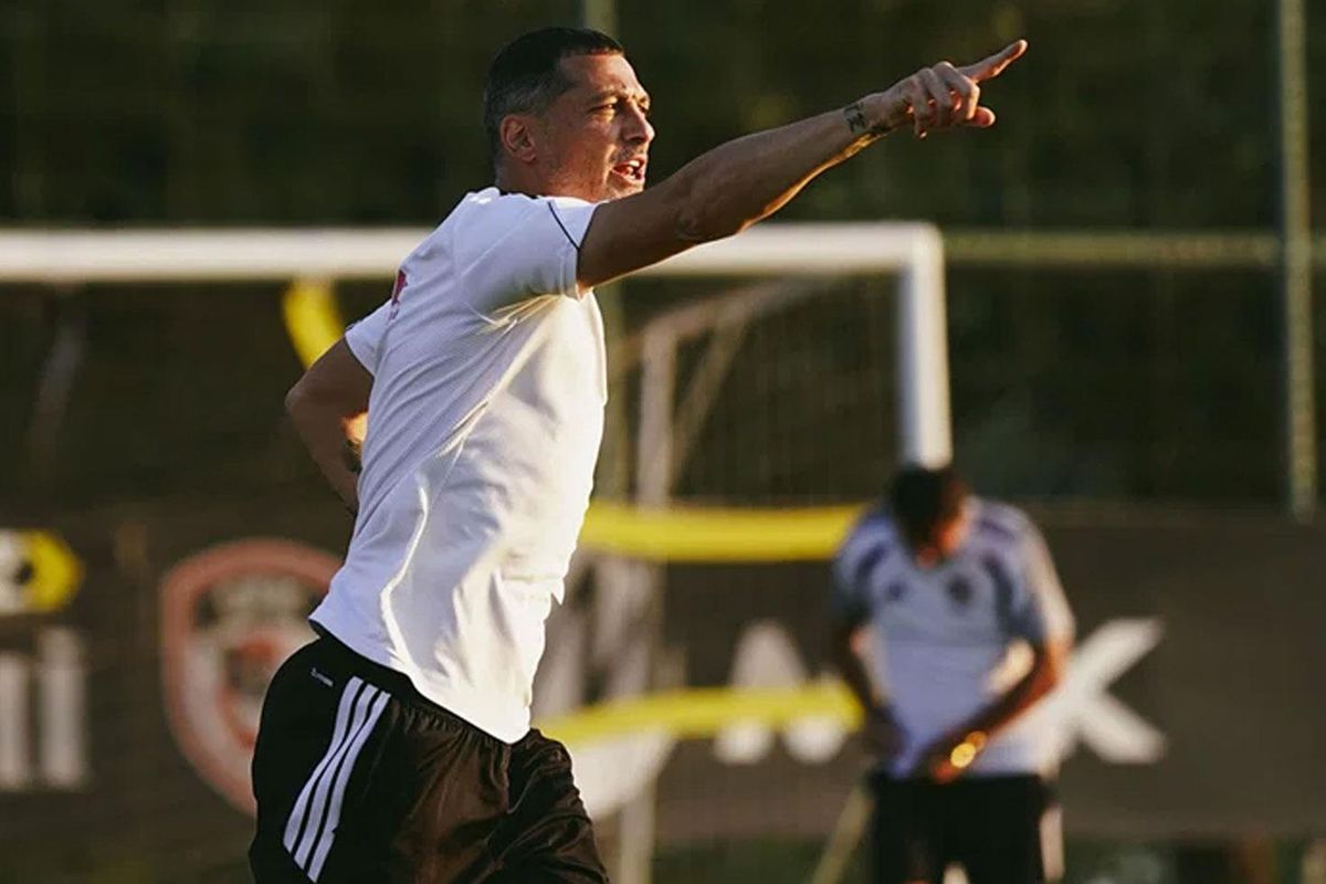 Süper Lig'de bu sezon 3 haftada 4 puan alan teknik adamla yollar ayrıldı
