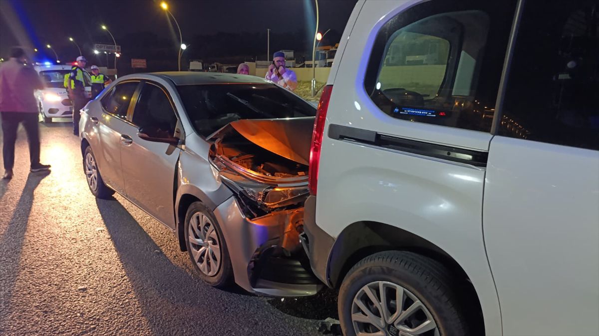 Çerkezköy'de Zincirleme Kaza: 3 Yaralı