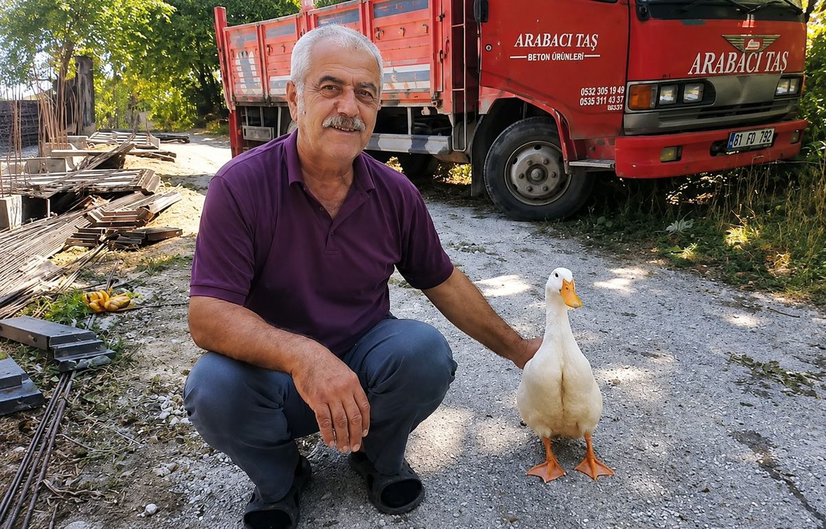 Torunlarının Ördeğine Sahip Çıkan Dede