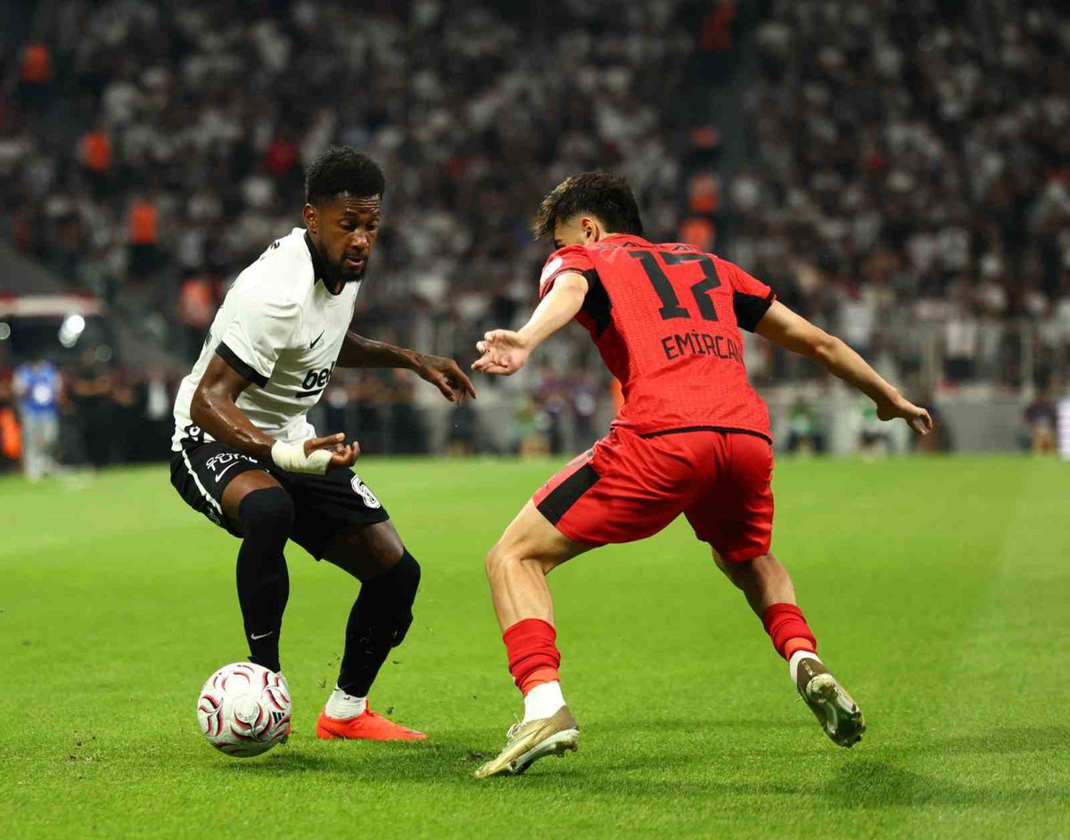 Beşiktaş, Çorum FK karşısında 15 dakikada öne geçti