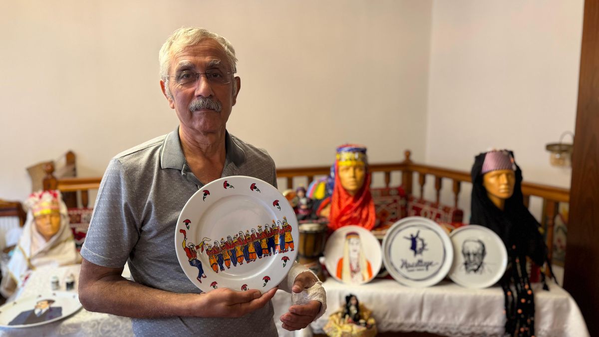 Emekli İnşaat Teknikeri Türk Halk Oyunlarını Tabaklara İşliyor