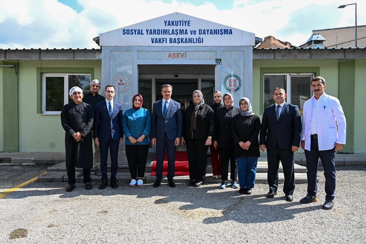 Vali Baruş, Yakutiye Kaymakamlığı ve Aşevini Ziyaret Etti