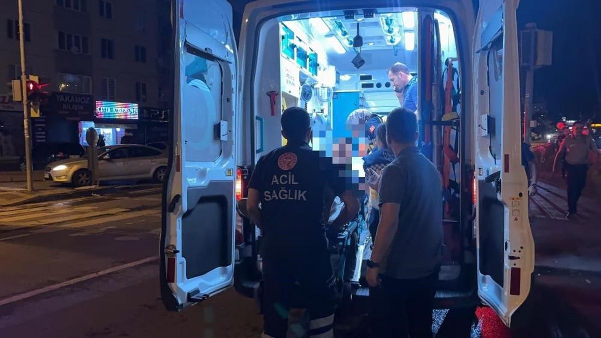Kayseri'de Tramvay Durağında Kuru Sıkı ile Kanlı Kavga