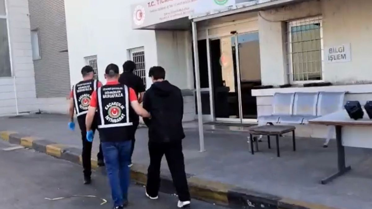 Yurt dışı çıkış yasağı olan sosyal medya ünlüsü TIR dorsesine gizlenerek yakalandı